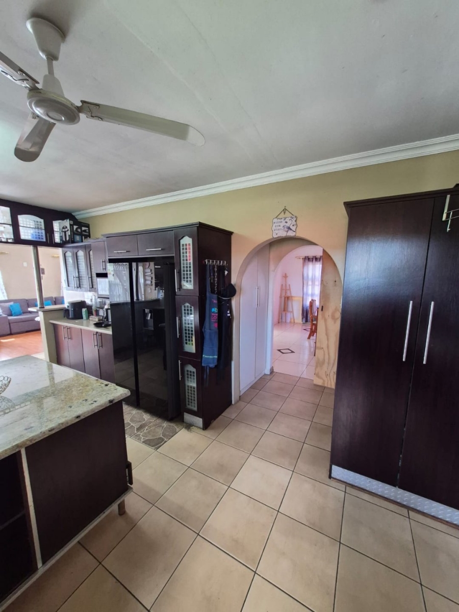 5 Bedroom Property for Sale in Haven Hills Eastern Cape